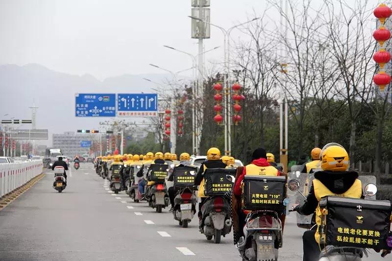 外卖员进家外卖员进家，一种趋势还是一种挑战？