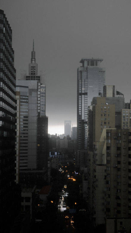 上海天黑了夜幕下的上海，探索城市的神秘魅力